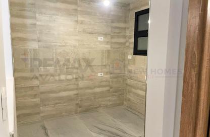 Apartment - 2 Bedrooms - 2 Bathrooms for sale in Sky line - Smouha - Hay Sharq - Alexandria