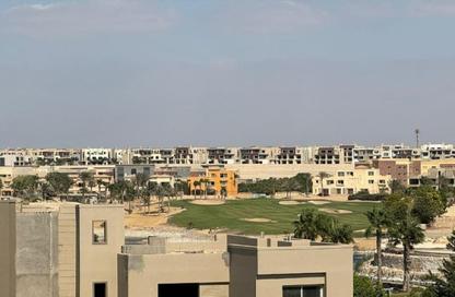 تاون هاوس - 5 غرف نوم - 4 حمامات للبيع في جولف فيوز - طريق مصر اسكندرية الصحراوي - مدينة 6 أكتوبر - الجيزة