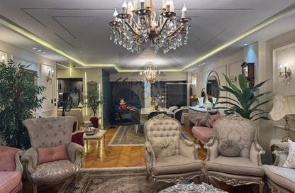 Apartment - 4 Bedrooms - 3 Bathrooms for sale in Ibrahim Nosseir St. - Laurent - Hay Sharq - Alexandria