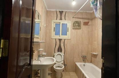 Apartment - 2 Bedrooms - 1 Bathroom for rent in Hadayek Al Mohandessin - 4th District - Sheikh Zayed City - Giza
