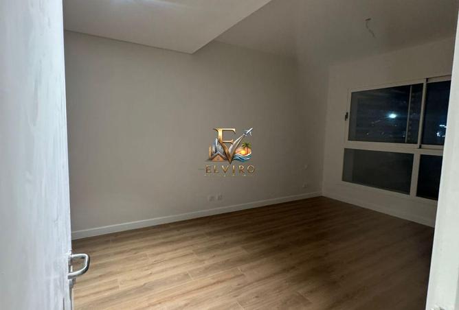81312927 - Property Image 3