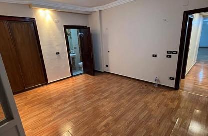 Apartment - 3 Bedrooms - 2 Bathrooms for rent in Street 200 - Degla - Hay El Maadi - Cairo Apartment - 3 Bedrooms - 2 Bathrooms for rent in Street 200 - Degla - Hay El Maadi - Cairo