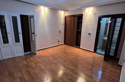 Apartment - 3 Bedrooms - 2 Bathrooms for rent in Street 200 - Degla - Hay El Maadi - Cairo Apartment - 3 Bedrooms - 2 Bathrooms for rent in Street 200 - Degla - Hay El Maadi - Cairo