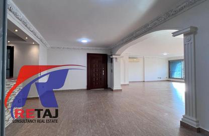 Apartment - 4 Bedrooms - 3 Bathrooms for rent in Al Tayaran St. - El Tawfik City - Nasr City - Cairo