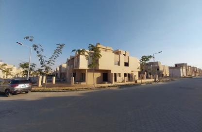 Townhouse - 4 - 4 for sale in Tawny Hyde Park - 6 October Compounds - 6 October City - Giza