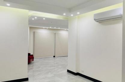 شقة - 3 غرف نوم - 3 حمامات للايجار في ذا كورت ياردز - كمبوندات الشيخ زايد - الشيخ زايد - الجيزة