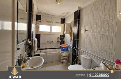 Apartment - 3 Bedrooms - 3 Bathrooms for sale in Shaarawy St. - Laurent - Hay Sharq - Alexandria Apartment - 3 Bedrooms - 3 Bathrooms for sale in Shaarawy St. - Laurent - Hay Sharq - Alexandria