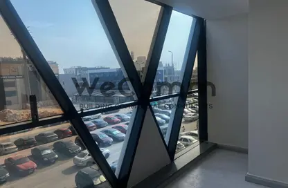 مساحات مكتبية - غرفة نوم - 1 حمام للايجار في تريفيوم سكوير - شارع التسعين الشمالي - التجمع الخامس - مدينة القاهرة الجديدة - القاهرة