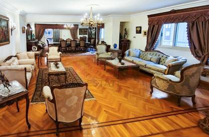 Apartment - 4 Bedrooms - 3 Bathrooms for sale in Al Geish Road - Glim - Hay Sharq - Alexandria