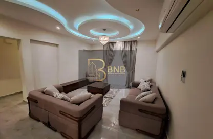 شقة - 2 غرف نوم - 2 حمامات للايجار في جاليريا  مون فالى - المستثمرين الجنوبية - مدينة القاهرة الجديدة - القاهرة