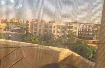 شقة - 3 غرف نوم - 2 حمامات للبيع في الحي الثامن - مدينة الشروق - القاهرة