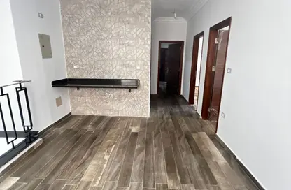 دوبلكس - 3 غرف نوم - 3 حمامات للايجار في شارع الشيخ عبد الجليل عيسي - البنفسج 8 - البنفسج - مدينة القاهرة الجديدة - القاهرة