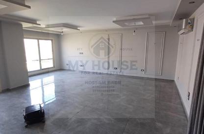 Apartment - 3 Bedrooms - 2 Bathrooms for rent in Stone Residence - 5th Settlement Compounds - The 5th Settlement - New Cairo City - Cairo