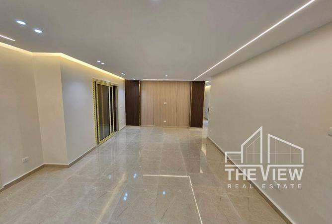 8628001 - Property Image 2