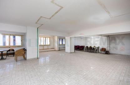 Shop - 2 Bedrooms - 1 Bathroom for sale in Laurent - Hay Sharq - Alexandria