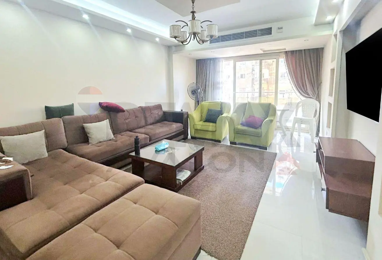 87508420 - Property Main Image