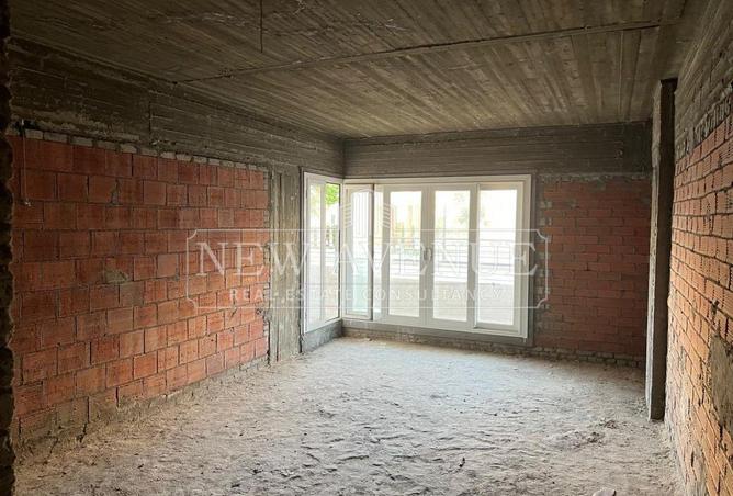 99402267 - Property Main Image