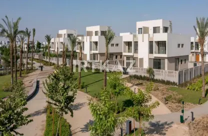 فيلا - 5 غرف نوم - 5 حمامات للبيع في كمبوند البروج - كمبوندات الشروق - مدينة الشروق - القاهرة فيلا - 5 غرف نوم - 5 حمامات للبيع في كمبوند البروج - كمبوندات الشروق - مدينة الشروق - القاهرة