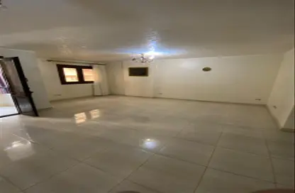 شقة - 3 غرف نوم - 2 حمامات للايجار في شارع الخمسين - زهراء المعادي - حي المعادي - القاهرة