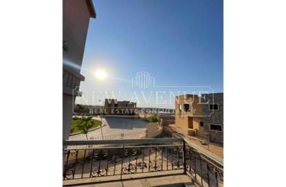 Villa - 5 Bedrooms - 6 Bathrooms for sale in Ivy - Cairo Alexandria Desert Road - Giza