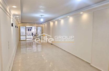 Apartment - 3 Bedrooms - 2 Bathrooms for sale in Mostafa Kamel St. - Smouha - Hay Sharq - Alexandria