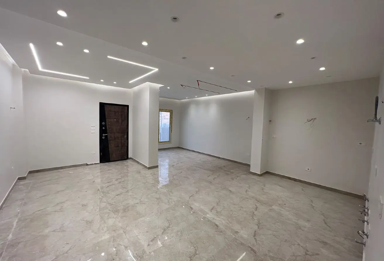 120100865 - Property Main Image