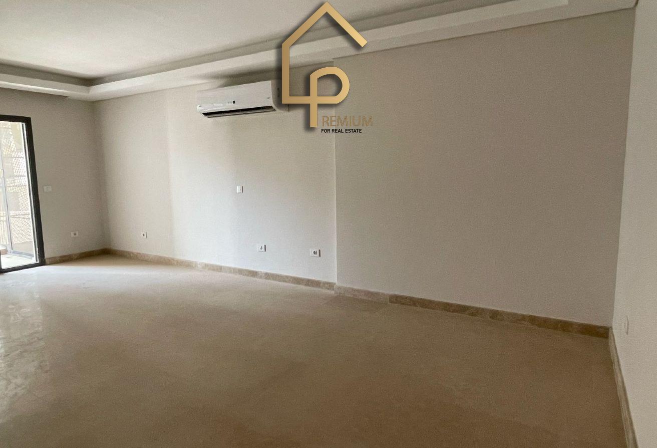 3-bedroom apartment 162 m² for sale in Village Views