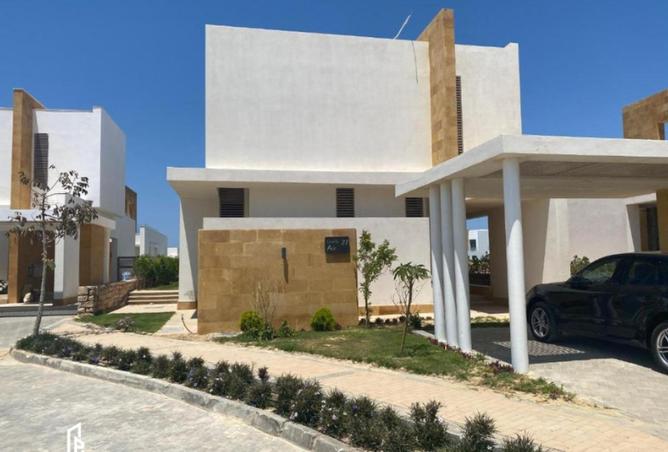 2OuYxpq60VE - Property Image 2