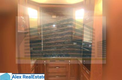 Apartment - 3 Bedrooms - 3 Bathrooms for rent in Smouha Square - Smouha - Hay Sharq - Alexandria