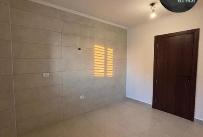 58241597 - Property Image 2