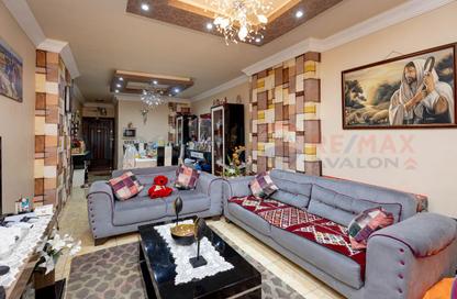 Apartment - 3 Bedrooms - 1 Bathroom for sale in Smouha - Hay Sharq - Alexandria