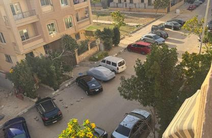 شقة - 3 غرف نوم - 2 حمامات للبيع في المجاورة الثانية - المنطقة السابعة - مدينة الشروق - القاهرة