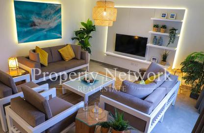 Chalet - 3 - 4 for rent in Hacienda White - Sidi Abdel Rahman - North Coast