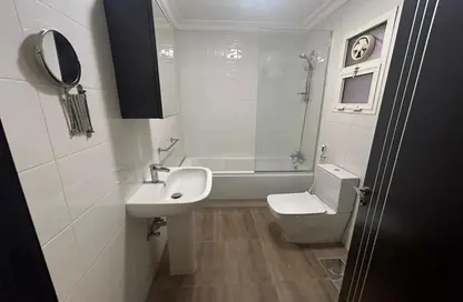 Apartment - 2 Bedrooms - 2 Bathrooms for sale in El Rehab Extension - Al Rehab - New Cairo City - Cairo