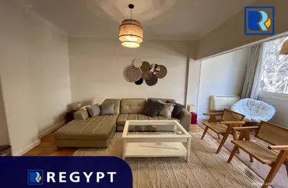Apartment - 2 Bedrooms - 1 Bathroom for rent in Omarat El Yamani St. - Zamalek - Cairo