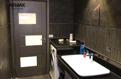 Apartment - 3 Bedrooms - 2 Bathrooms for sale in East The Academy - New Cairo City - Cairo