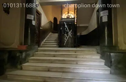 نصف طابق - استوديو - 2 حمامات للايجار في شارع محمود بسيوني - قصر النيل - وسط البلد - وسط القاهرة - القاهرة