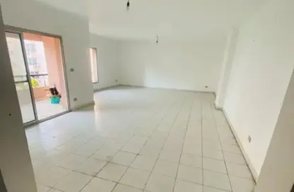 شقة - 3 غرف نوم - 3 حمامات للبيع في شارع طلعت مصطفي - الرحاب المرحلة الخامسة - الرحاب - مدينة القاهرة الجديدة - القاهرة