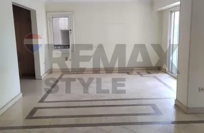 Apartment - 4 Bedrooms - 2 Bathrooms for sale in Saeed Zakaria St. - Al Sefarat District - Nasr City - Cairo Apartment - 4 Bedrooms - 2 Bathrooms for sale in Saeed Zakaria St. - Al Sefarat District - Nasr City - Cairo