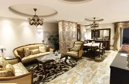 شقة - 3 غرف نوم - 1 حمام للبيع في شارع زهران رشدي - جليم - حي شرق - الاسكندرية