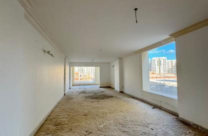 Apartment - 3 - 3 for sale in Muruj - Smouha - Hay Sharq - Alexandria