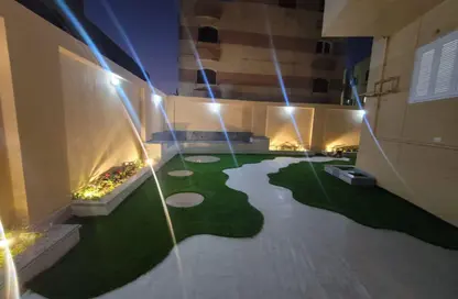 شقة - 4 غرف نوم - 3 حمامات للايجار في الحي العاشر - الشيخ زايد - الجيزة