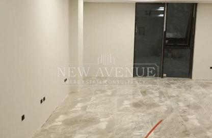 Office Space - Studio - 1 Bathroom for rent in Hyde Park Business District Mall - South Teseen St. - The 5th Settlement - New Cairo City - Cairo