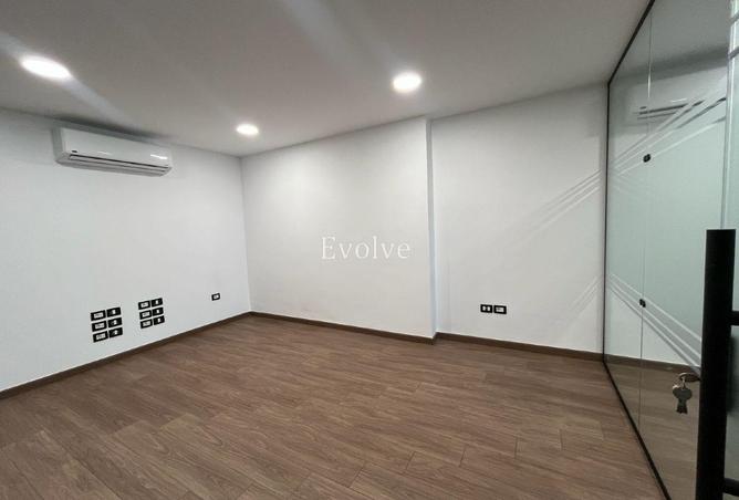 100932198 - Property Image 3