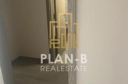 شقة - 2 غرف نوم - 2 حمامات للايجار في نيو جيزة - طريق مصر اسكندرية الصحراوي - مدينة 6 أكتوبر - الجيزة شقة - 2 غرف نوم - 2 حمامات للايجار في نيو جيزة - طريق مصر اسكندرية الصحراوي - مدينة 6 أكتوبر - الجيزة