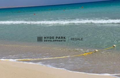 Chalet - 2 Bedrooms - 2 Bathrooms for sale in Seashore - Ras Al Hekma - North Coast Chalet - 2 Bedrooms - 2 Bathrooms for sale in Seashore - Ras Al Hekma - North Coast