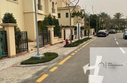 Twin House - 3 Bedrooms - 4 Bathrooms for sale in Uptown Cairo - Mokattam - Cairo