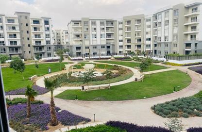 Apartment - 3 Bedrooms - 3 Bathrooms for sale in Hyde Park - New Cairo City - Cairo