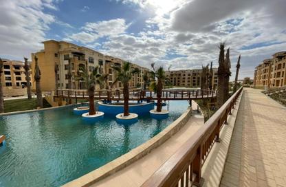 Apartment - 3 Bedrooms - 2 Bathrooms for sale in Stone Residence - 5th Settlement Compounds - The 5th Settlement - New Cairo City - Cairo