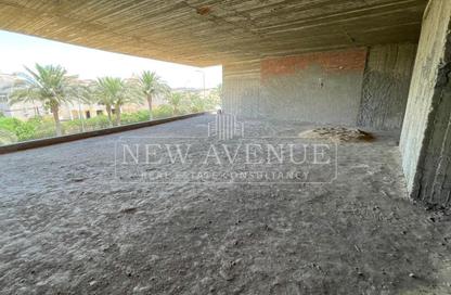 بناية كاملة - استوديو - 3 حمامات للبيع في محور جمال عبد الناصر - التجمع الثالث - مدينة القاهرة الجديدة - القاهرة